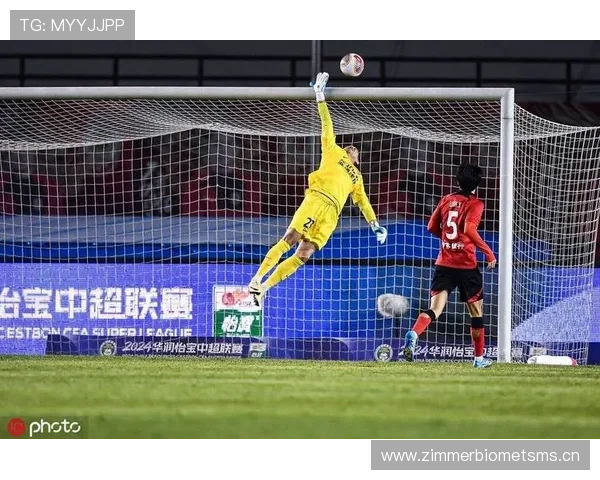 中超赛事高清直播尽享每一场激烈对决,实时更新精彩瞬间 - 副本 (3) 中超赛事高清直播尽享每一场激烈对决,实时更新精彩瞬间 - 副本 (3)